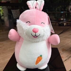 NWT Squishmallow Hug Mees Bunny 14”